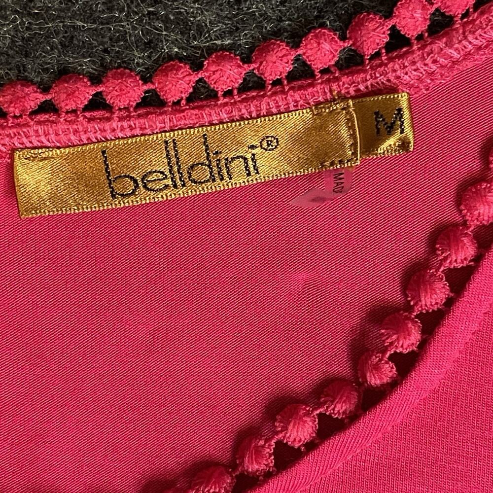 Bellini EUC Pink Knit Lace Accent Scoop Neck Flutter Crochet Sleeve Top Women M - Picture 3 of 10